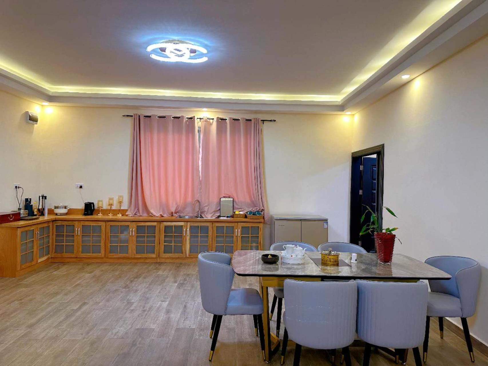 Grand Leone Hotel Freetown Dış mekan fotoğraf