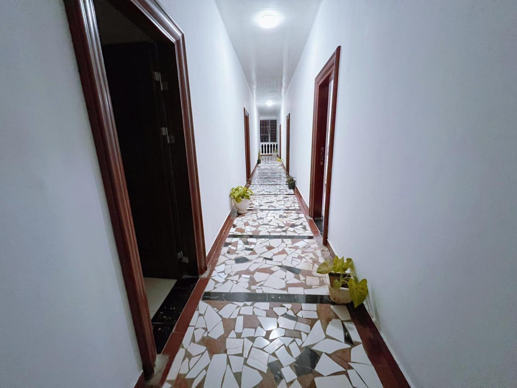 Grand Leone Hotel Freetown Dış mekan fotoğraf