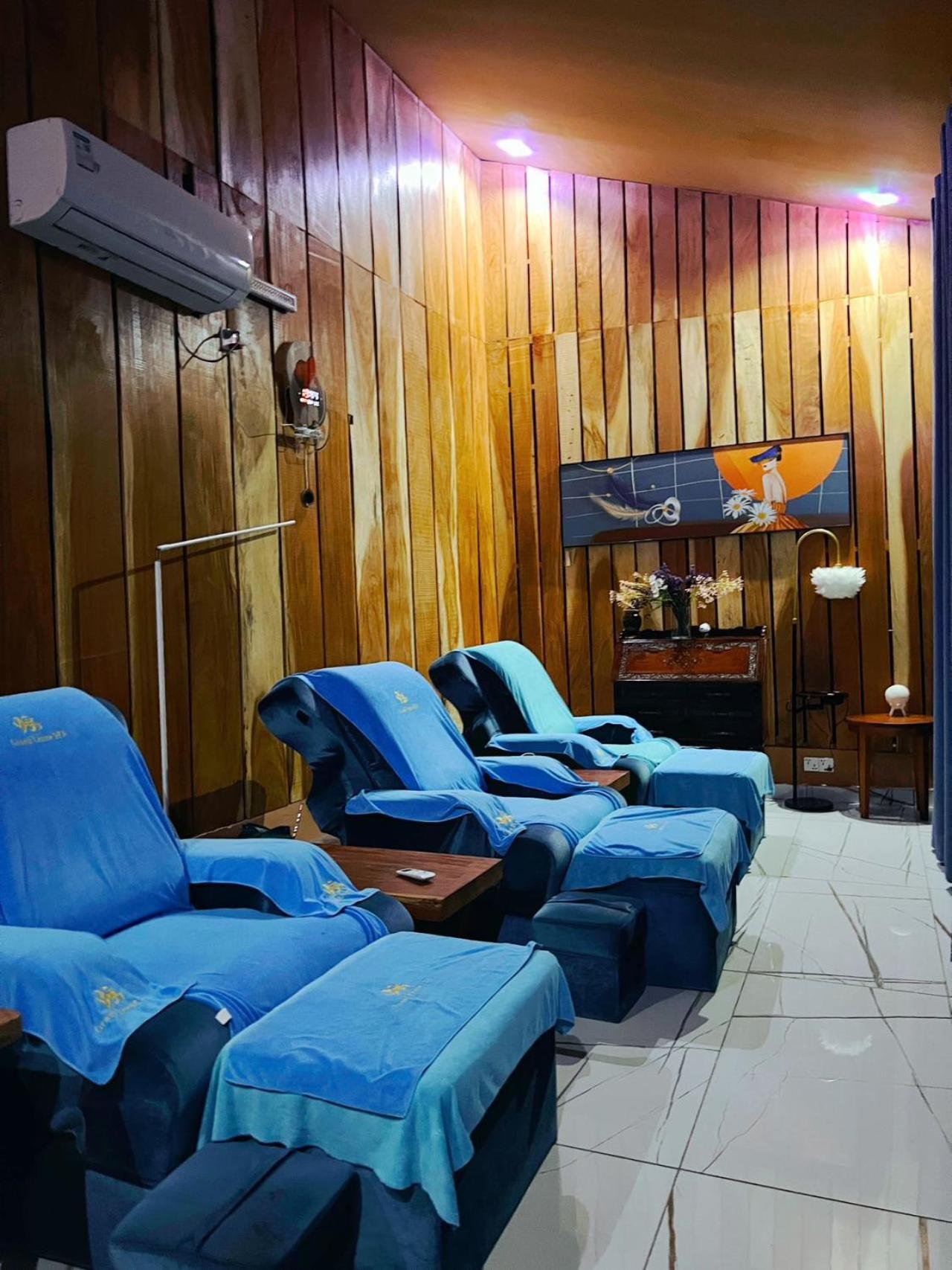 Grand Leone Hotel Freetown Dış mekan fotoğraf